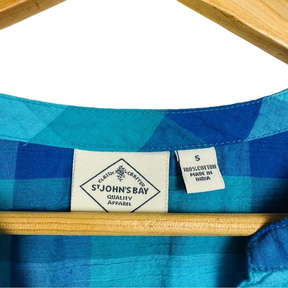 St. John Bay Gingham V Neck Slubbed Cotton Lightweight Button Up Pullover Blouse - Picture 6 of 7